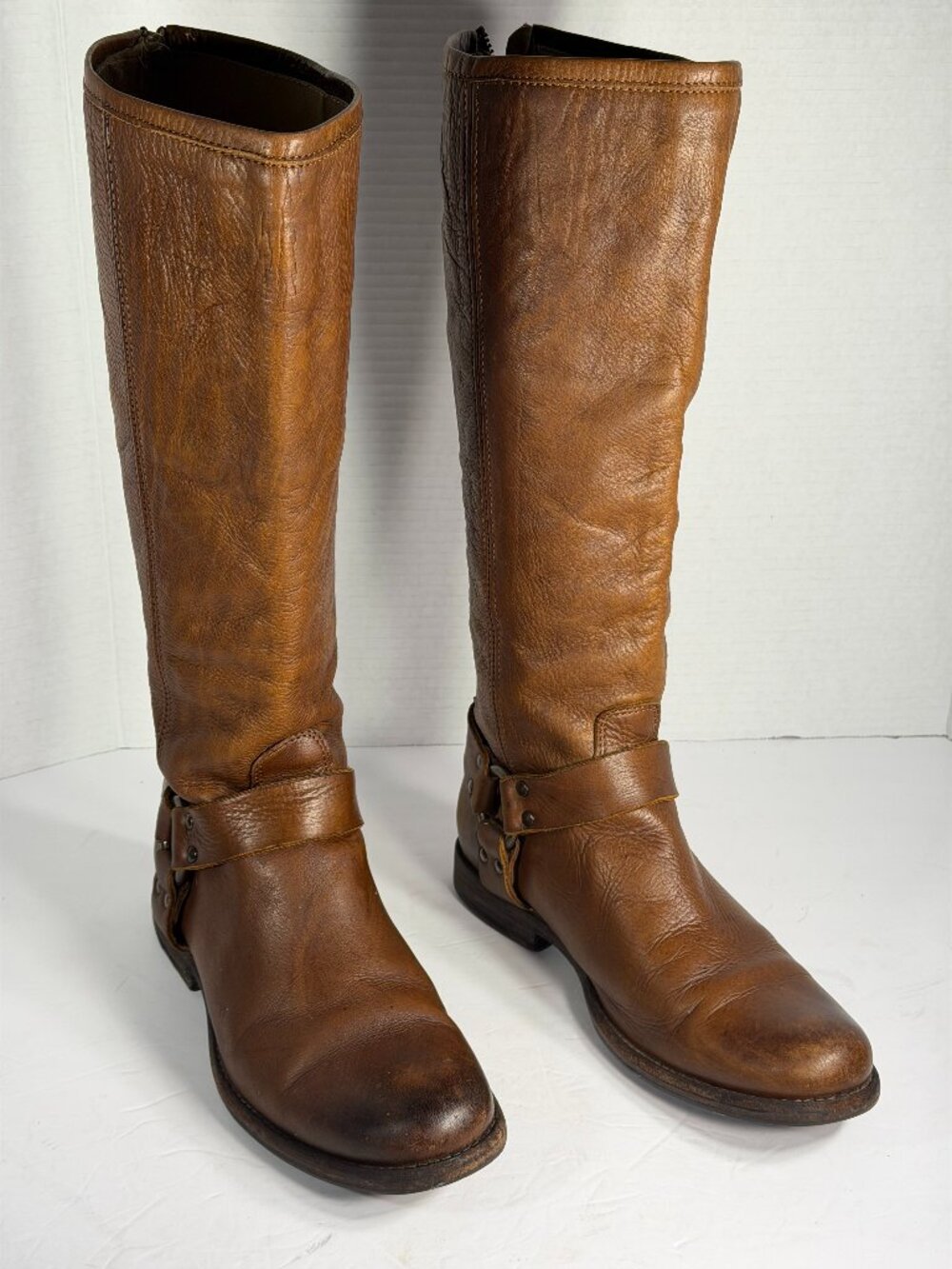 Women's size 8.5 authentic Frye boots